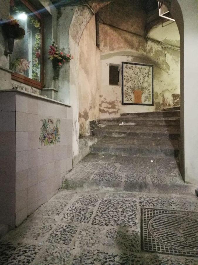 Casa Vacanze Flora Vietri Bagian luar foto