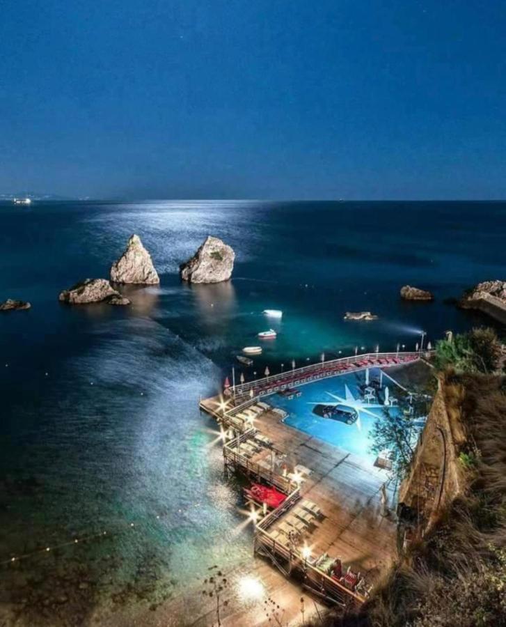 Casa Vacanze Flora Vietri Bagian luar foto